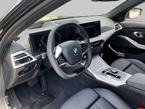 Used 2026 BMW 330i Sedan w/ Premium Package RWD image 16