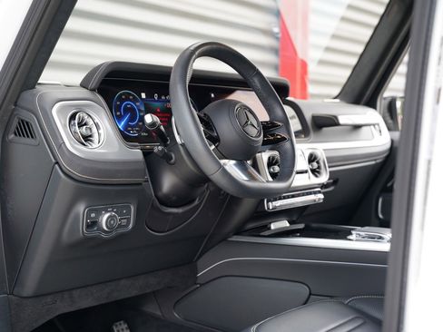 Used 2025 Mercedes-Benz G 580 w/ EQ Technology image 17