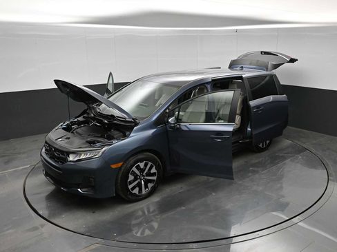 Used 2025 Honda Odyssey EX-L image 40