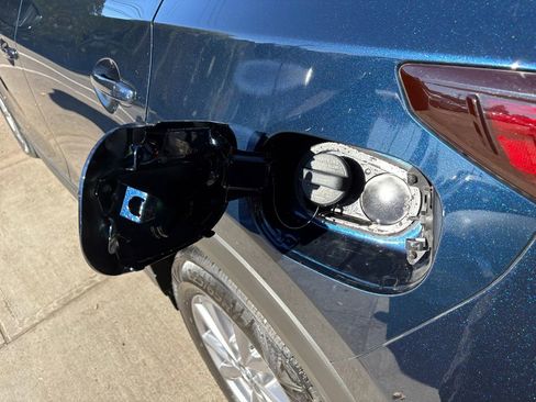 Used 2022 MAZDA CX-5 AWD 2.5 S w/ Select Package image 32