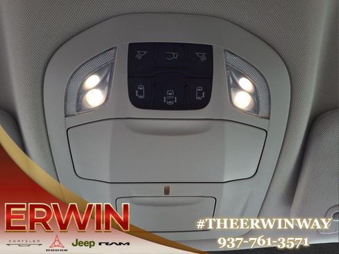 Certified 2024 Chrysler Pacifica Touring-L FWD image 22