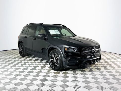 New 2026 Mercedes-Benz GLB 250 image 1