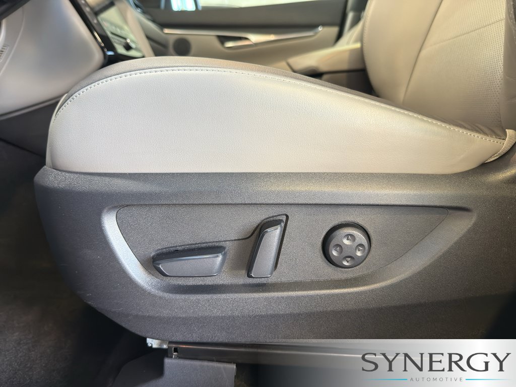 Certified 2023 INFINITI QX50 Luxe FWD image 24