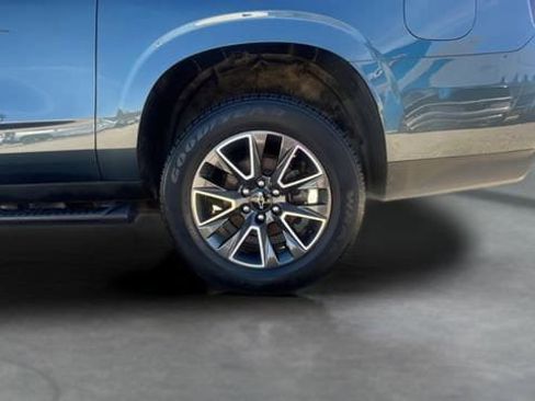 Used 2021 Chevrolet Suburban Z71 image 41