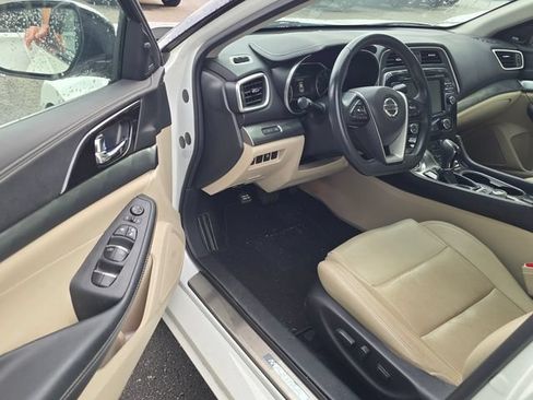 Used 2019 Nissan Maxima 3.5 SL w/ Floor Mat Group FWD image 7
