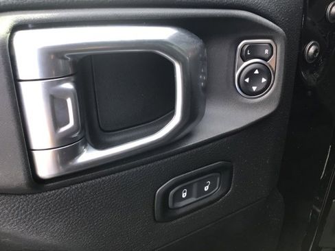 Used 2023 Jeep Wrangler Unlimited Rubicon w/ Xtreme 35 Tire Package image 23