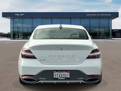 Used 2025 Genesis G70 2.5T image 3