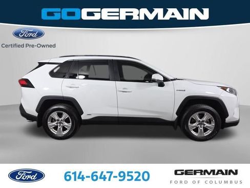 Used 2021 Toyota RAV4 XLE AWD/4WD image 5