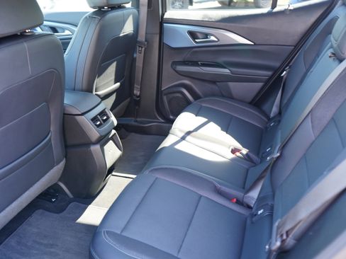 Used 2024 Chevrolet Equinox EV LT AWD/4WD image 14