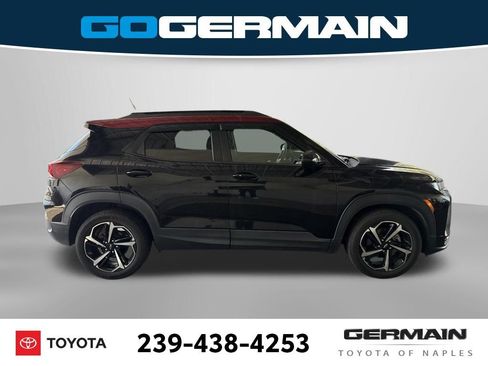 Used 2021 Chevrolet TrailBlazer RS w/ Technology Package FWD image 11