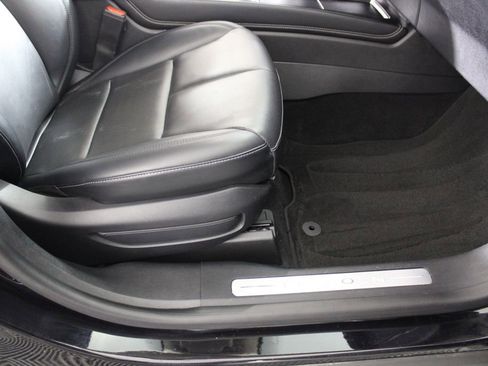 Used 2024 Lincoln Corsair FWD w/ Equipment Group 101A image 11