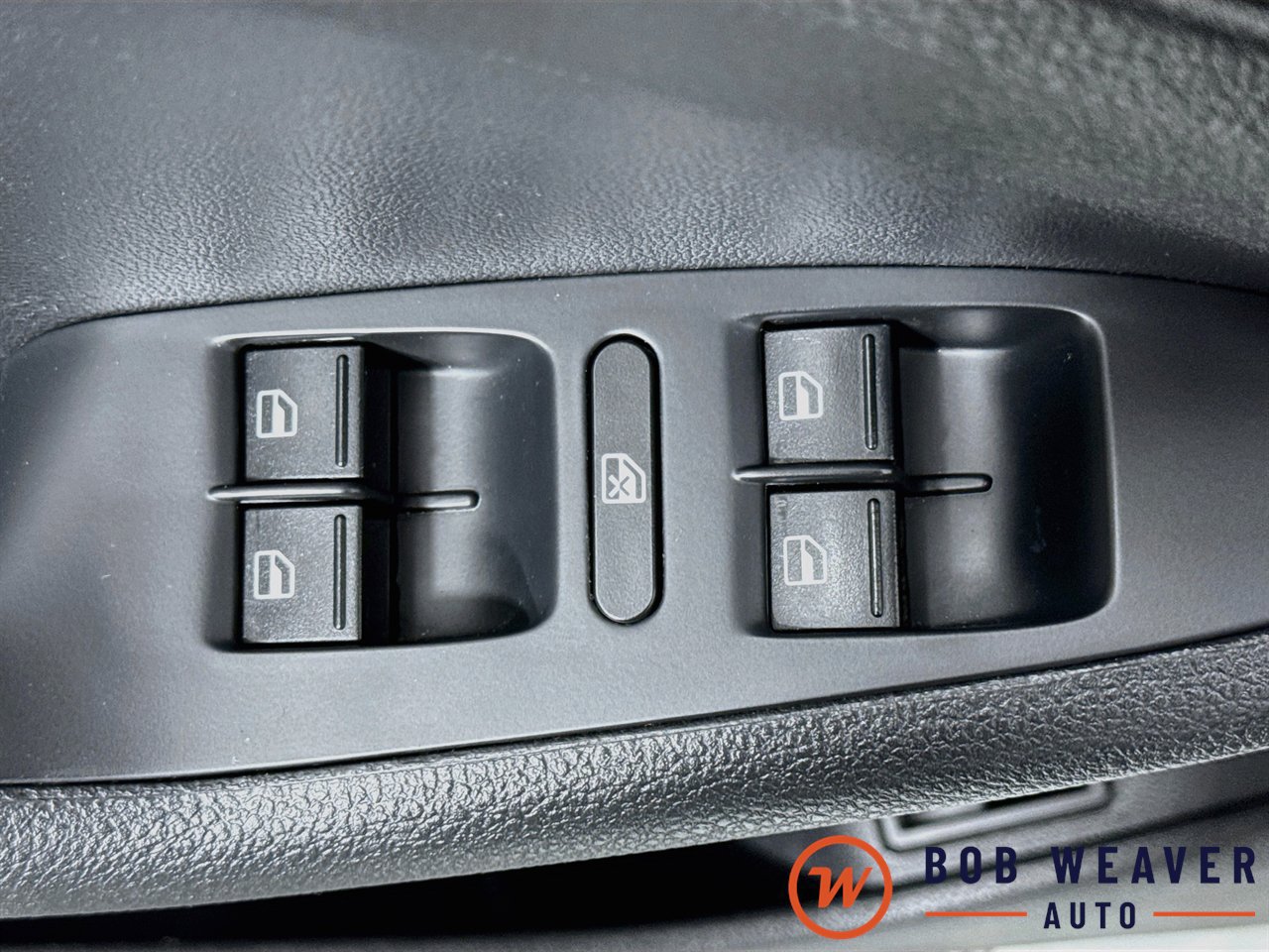 Used 2017 Volkswagen Jetta SE FWD image 23
