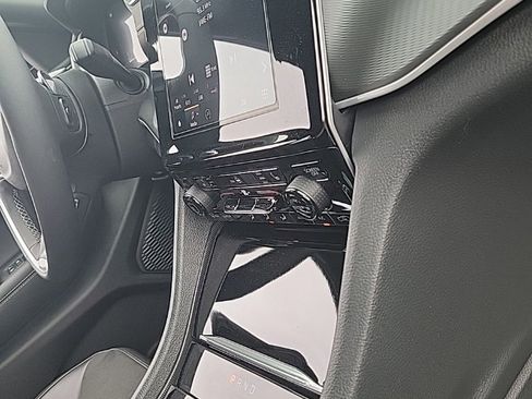 New 2025 Jeep Grand Cherokee L Altitude image 17