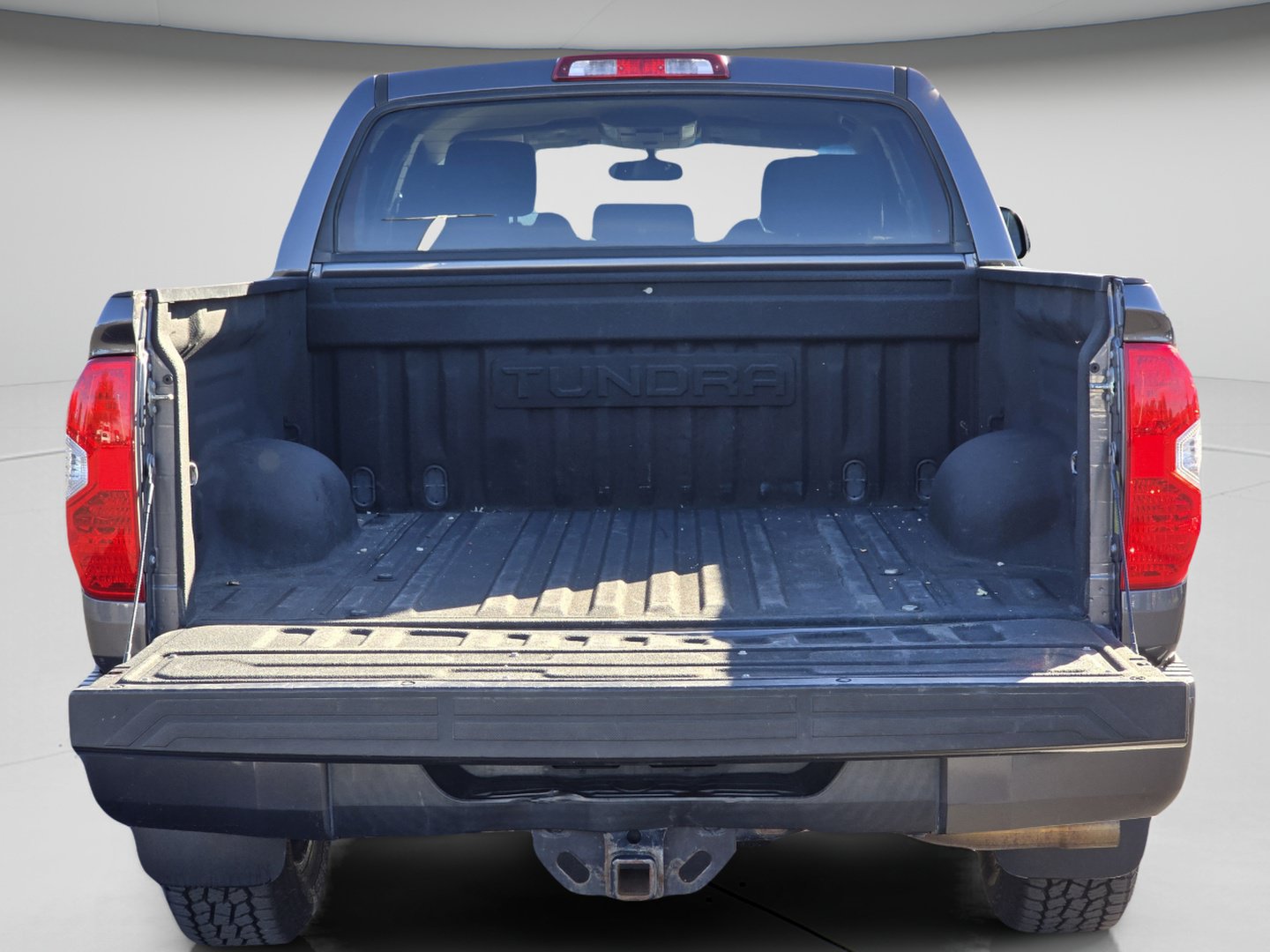 Used 2017 Toyota Tundra SR5 w/ TRD Off Road Package AWD/4WD image 19