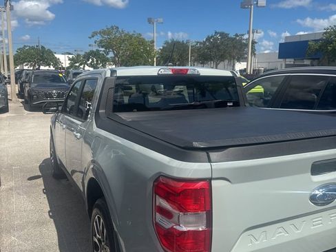 Used 2024 Ford Maverick Lariat w/ 4K Tow Package image 2