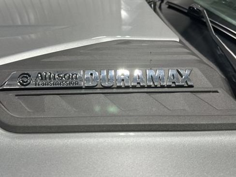 Used 2025 Chevrolet Silverado 2500 LT w/ Convenience Package AWD/4WD image 10