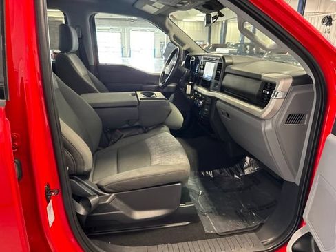 Used 2023 Ford F350 XLT AWD/4WD image 17