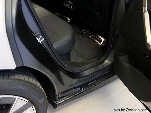 Used 2026 BMW iX xDrive45 w/ Premium Package image 35