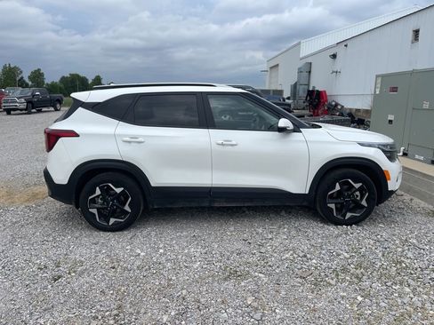 Used 2026 Kia Seltos S FWD image 3