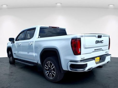 Used 2026 GMC Sierra 1500 AT4 w/ LPO, Black Badging Package AWD/4WD image 12
