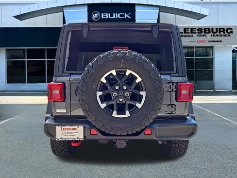 Used 2026 Jeep Wrangler Unlimited Rubicon AWD/4WD image 6