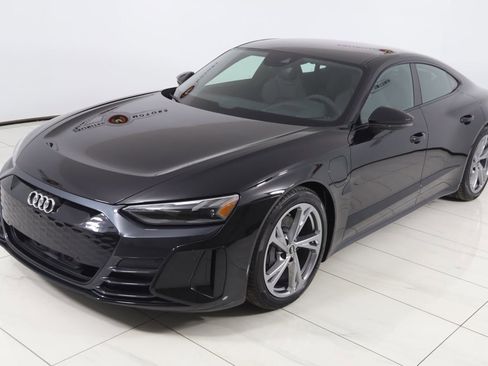 Used 2023 Audi e-tron GT Premium Plus image 26