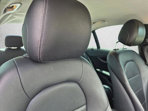 Used 2015 Mercedes-Benz C 300 Sedan image 13