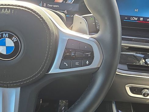Used 2026 BMW X5 sDrive40i image 17