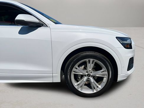 Used 2023 Audi Q8 Premium Plus w/ Premium Plus Package AWD/4WD image 25