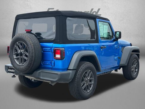 Used 2024 Jeep Wrangler Sport AWD/4WD image 6