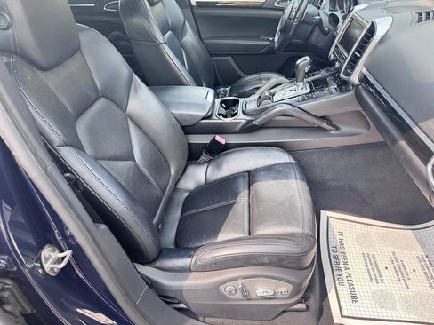 Used 2013 Porsche Cayenne Diesel AWD/4WD image 19