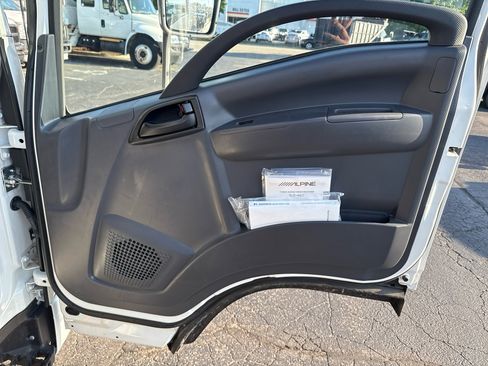 Used 2024 Isuzu NPR image 22