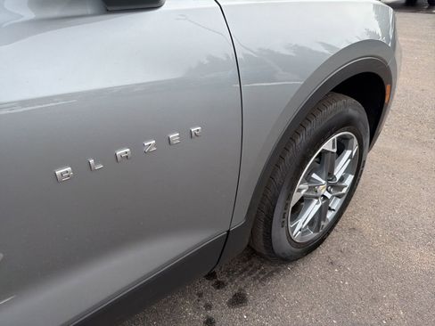 Used 2024 Chevrolet Blazer LT w/ Convenience Package image 30