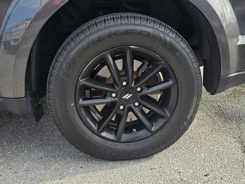 Used 2019 Dodge Journey SE w/ Blacktop Package FWD image 11