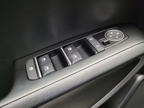 Used 2025 Kia Soul LX image 27