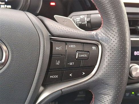 Used 2023 Lexus ES 300h F Sport image 18