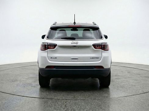 Used 2025 Jeep Compass Limited AWD/4WD image 7