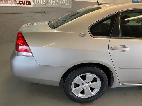Used 2006 Chevrolet Impala LT w/ Preferred Equipment Group FWD image 16