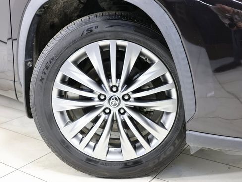 Used 2021 Toyota Highlander Platinum image 15