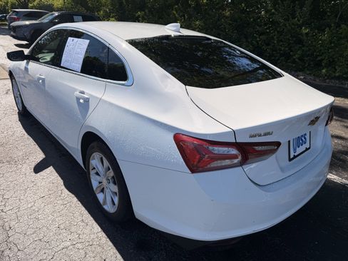 Used 2022 Chevrolet Malibu LT FWD image 5
