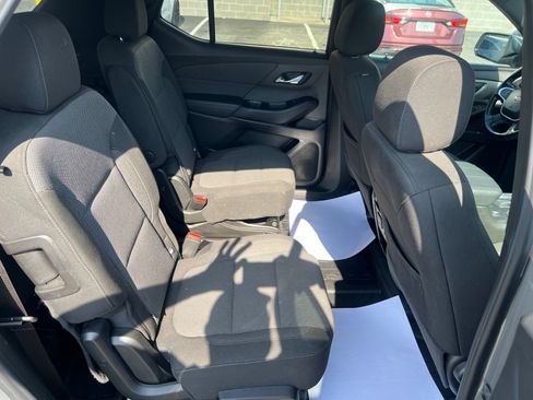 Used 2023 Chevrolet Traverse LT w/ LPO, Floor Liner Package AWD/4WD image 50