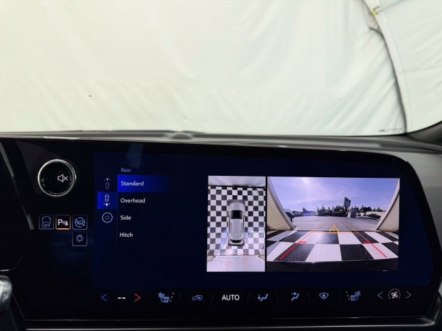 Used 2024 Chevrolet Equinox EV RS AWD/4WD image 34