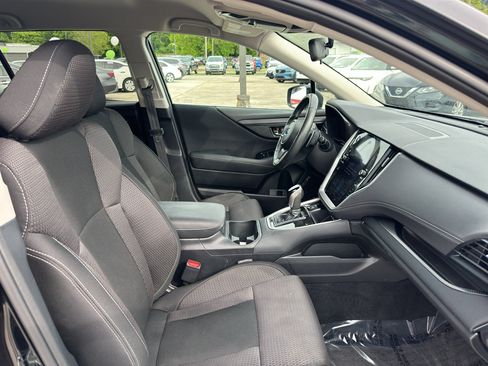 Used 2024 Subaru Outback Premium AWD/4WD image 14