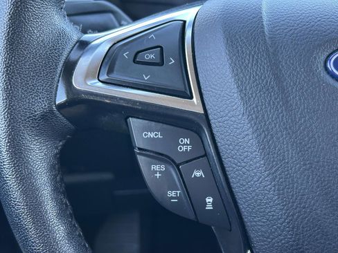 Used 2024 Ford Edge SEL image 20