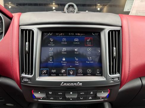 Used 2019 Maserati Levante GTS image 35