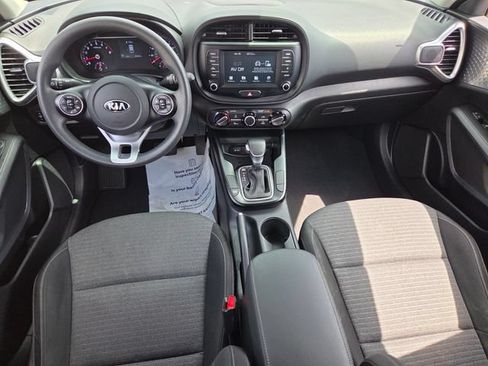 Used 2021 Kia Soul S FWD image 9