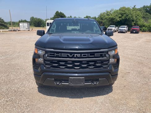 Used 2024 Chevrolet Silverado 1500 Custom w/ Turbomax Blackout Package AWD/4WD image 3