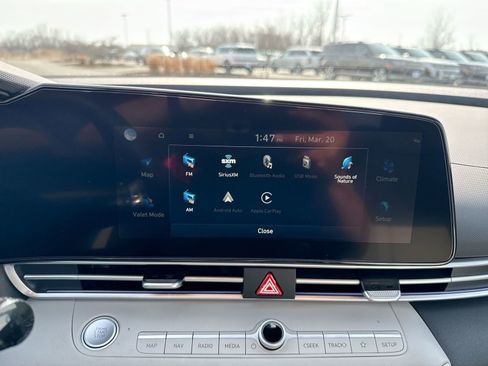 New 2026 Hyundai Elantra Limited FWD image 18