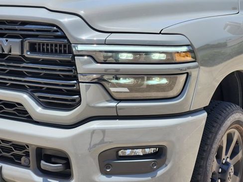 Used 2025 RAM 2500 Laramie AWD/4WD image 9