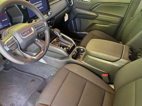 New 2026 GMC Canyon Elevation w/ Convenience Package RWD image 11